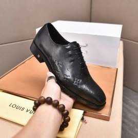 Picture of Louis Vuitton Shoes _SKULVsz38-44mnf042414228